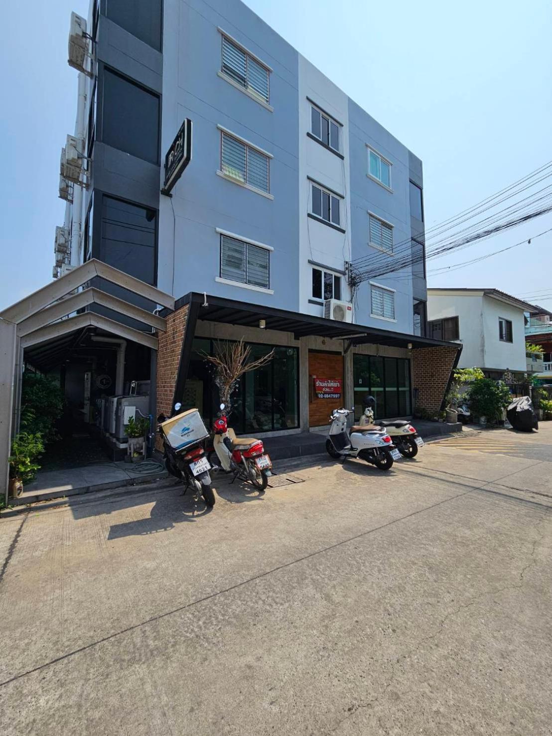 Irich Residence Theparak Bts-Chang Erawan 2Kms Ban Khlong Hua Sakae Luaran gambar